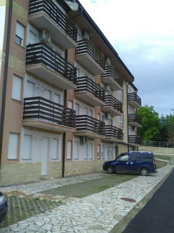 Apartman Jevtic 1 Gornja Toplica Exterior foto