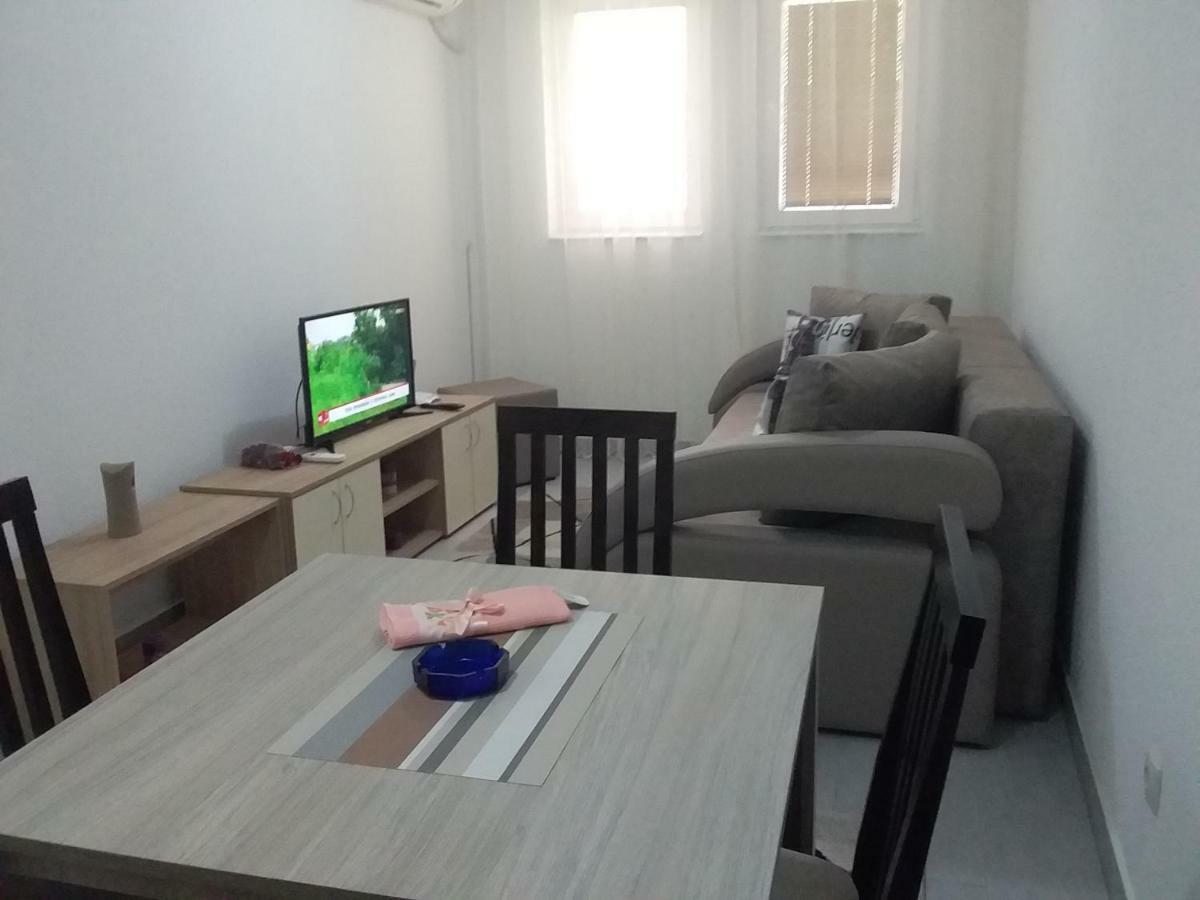 Apartman Jevtic 1 Gornja Toplica Exterior foto